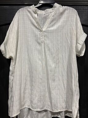 Lightweight White Split-Neck Tunic Top